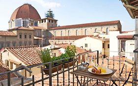 One Of A Kind Near The Duomo W/Balcony Palace Apt